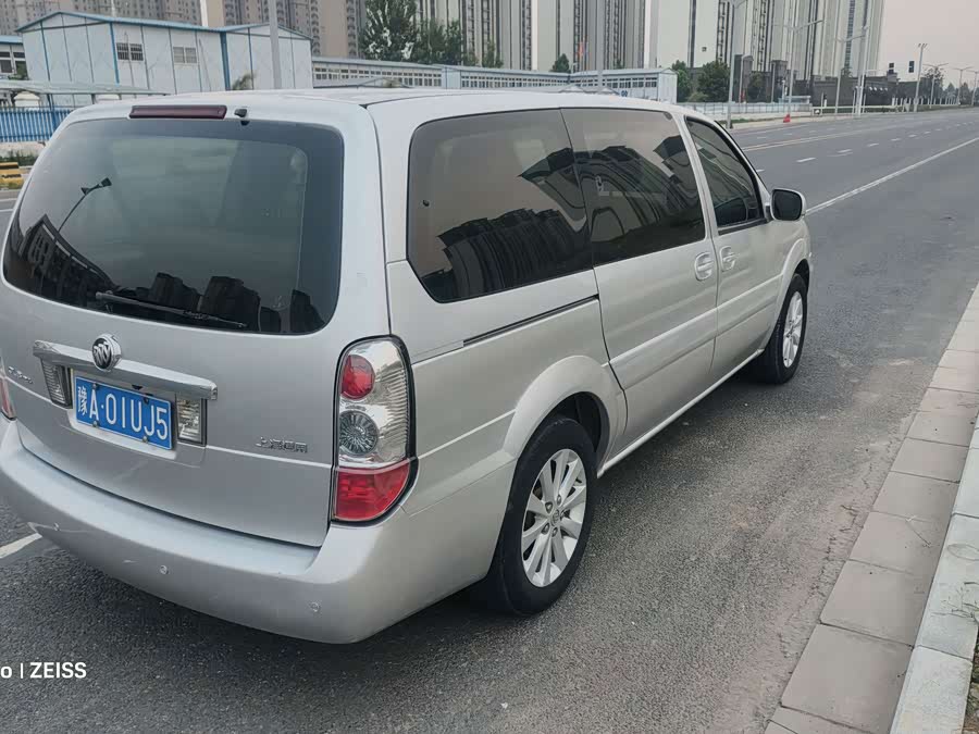 Buick GL8 2015, фото 5