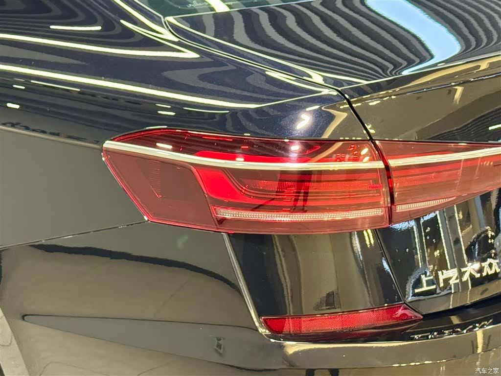 Volkswagen Passat, 2025 10
