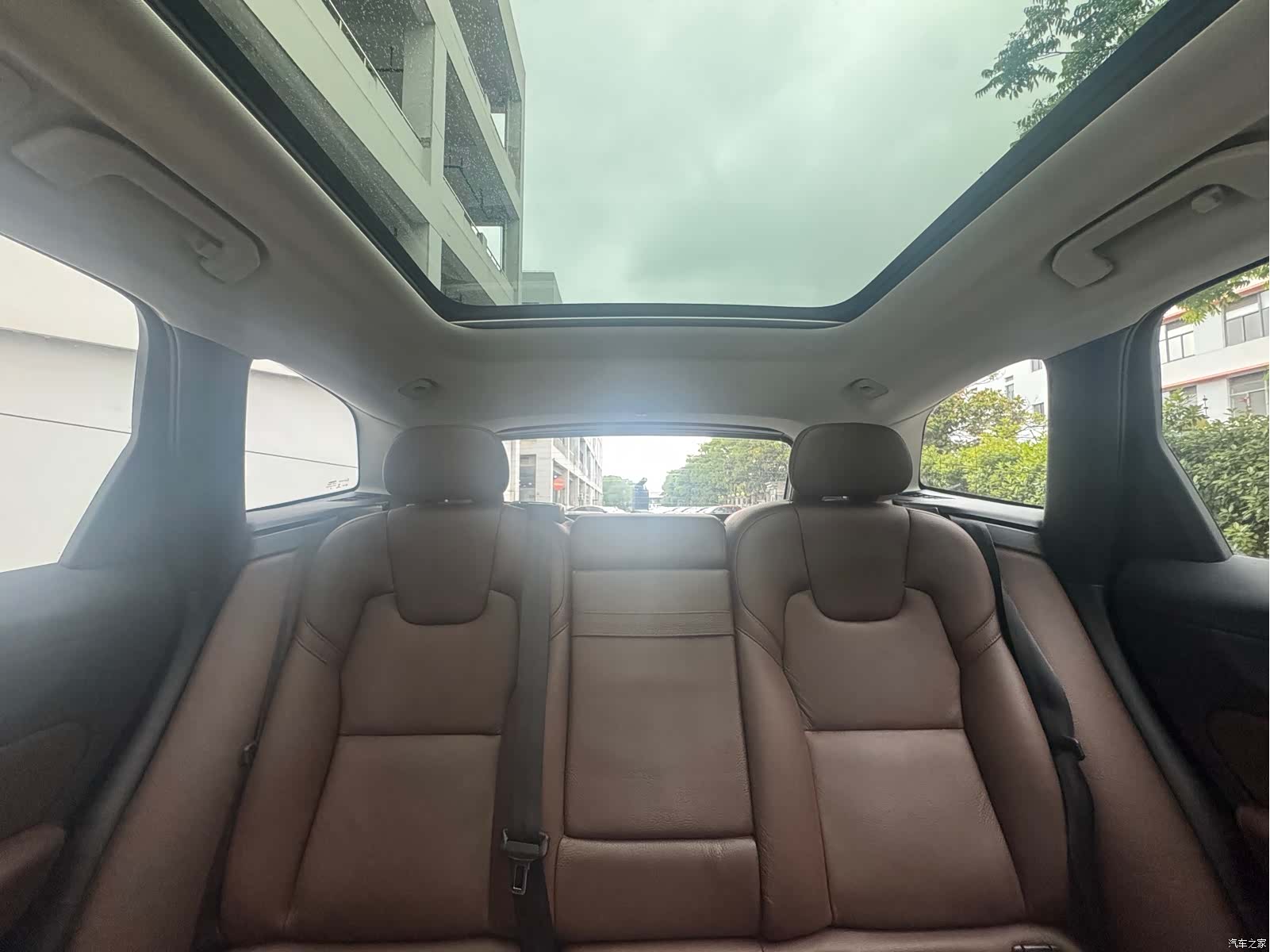 Volvo XC60, 2019 16