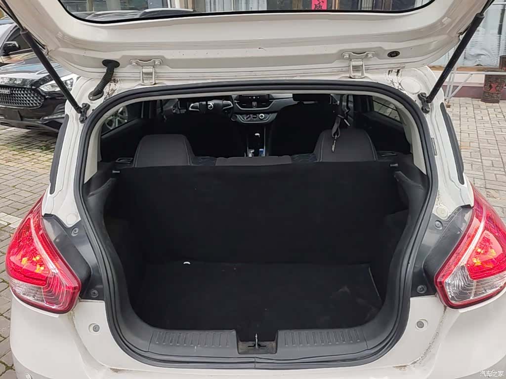Wuling 310, 2017 19