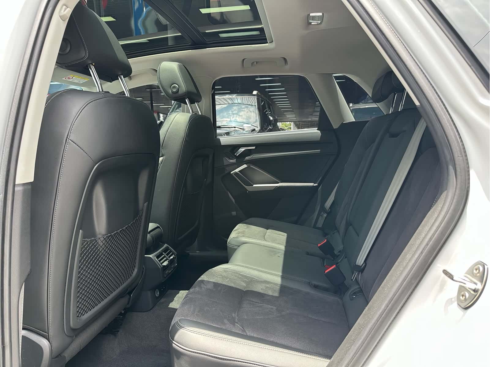 Audi Q3, 2022 8