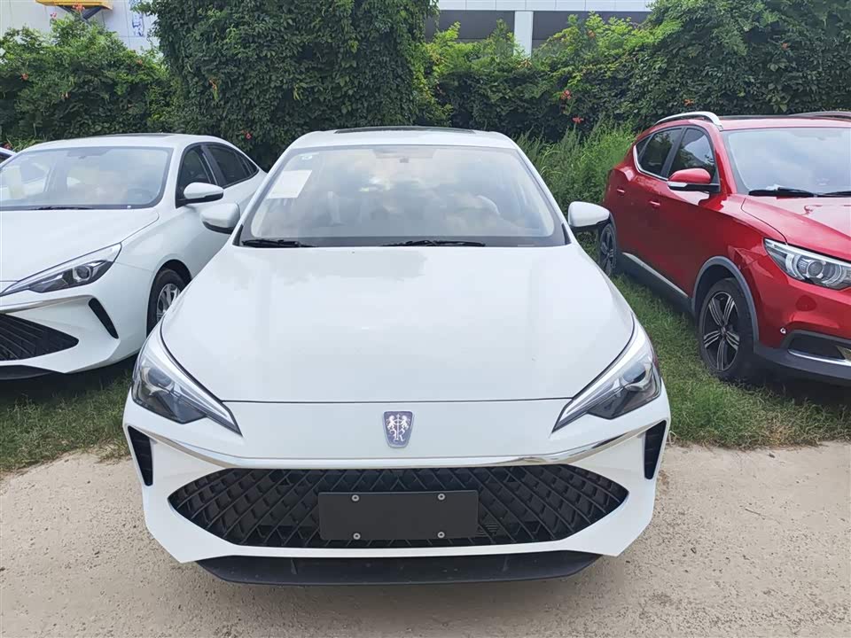 Roewe i5