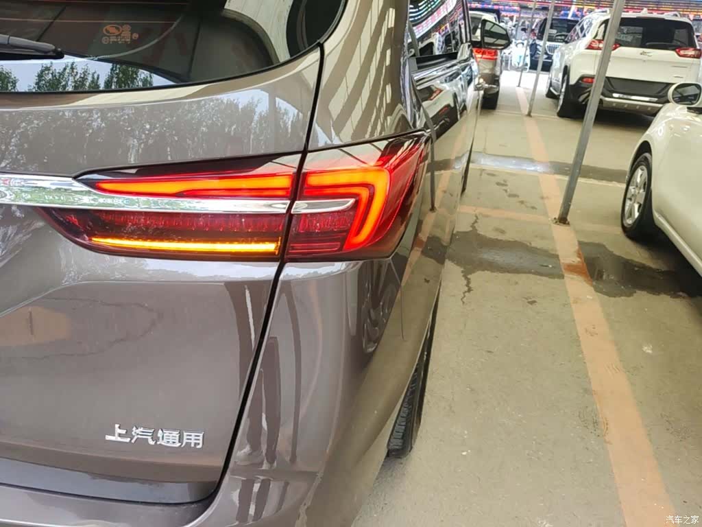 Buick GL8, 2024 8