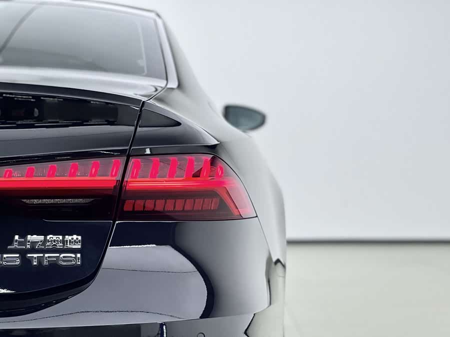 Audi A7L 2024, фото 7