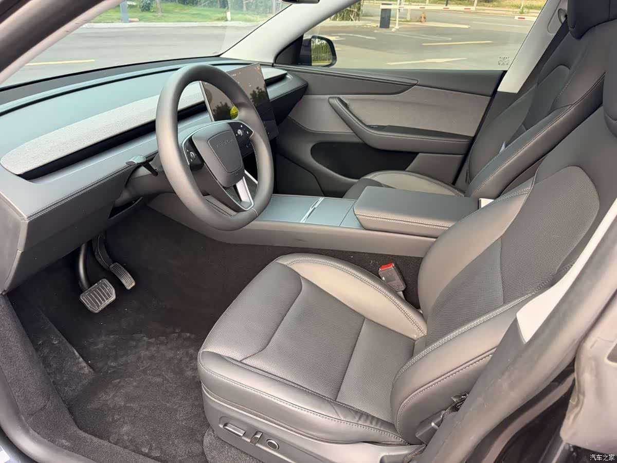 Tesla Model Y, 2025 10