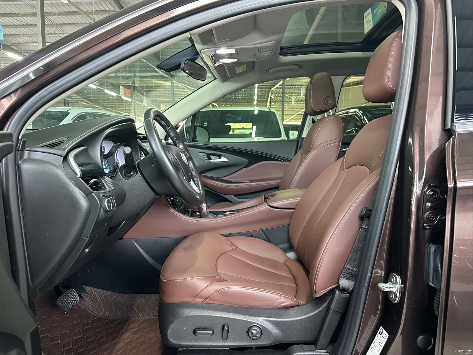 Buick Envision Plus, 2021 9