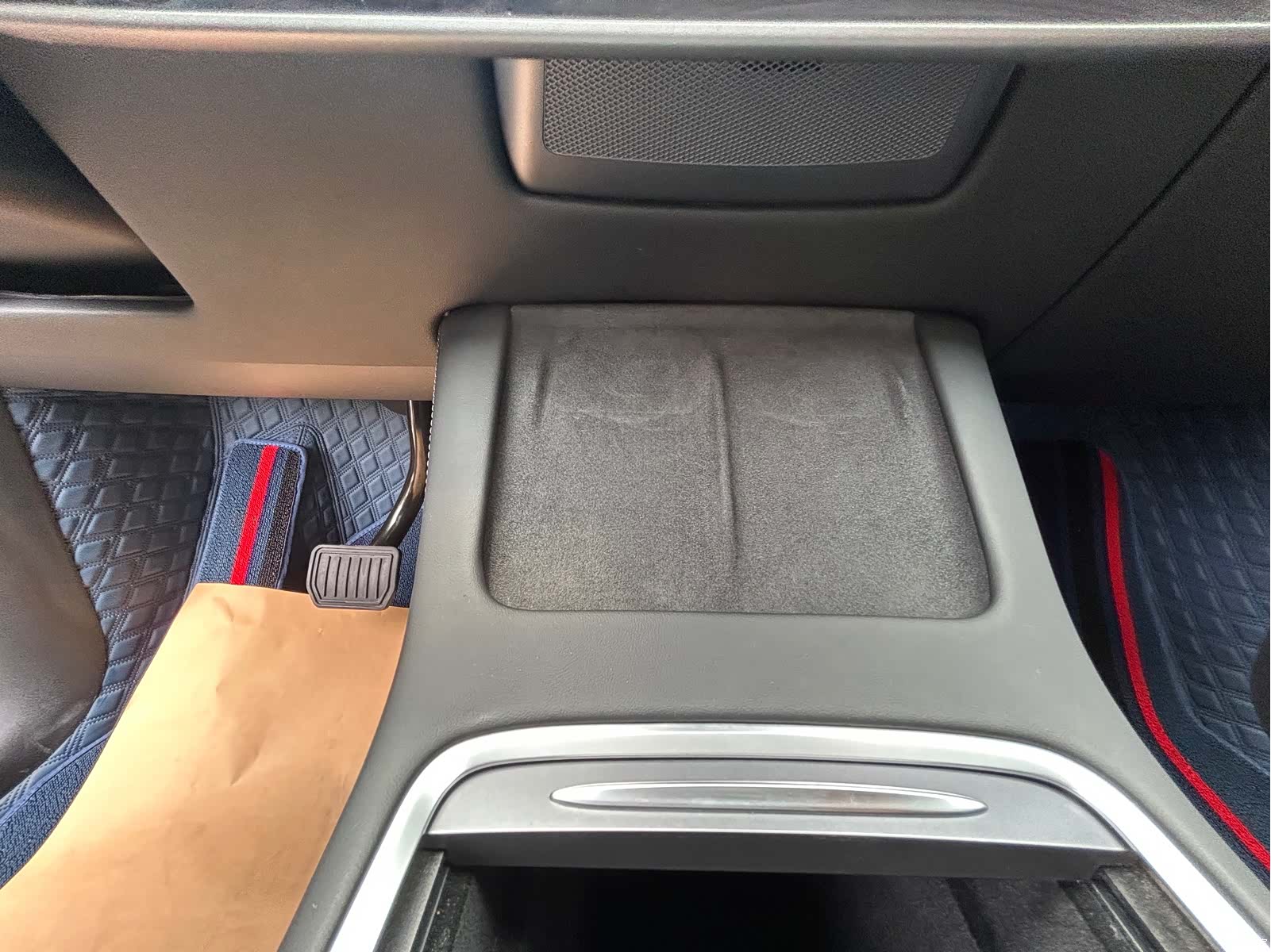 Tesla Model Y, 2023 6