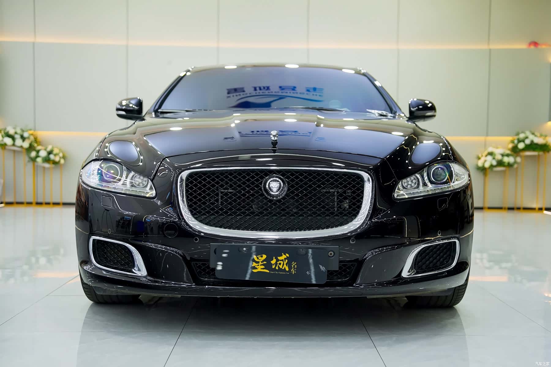Jaguar XJ, 2014 3