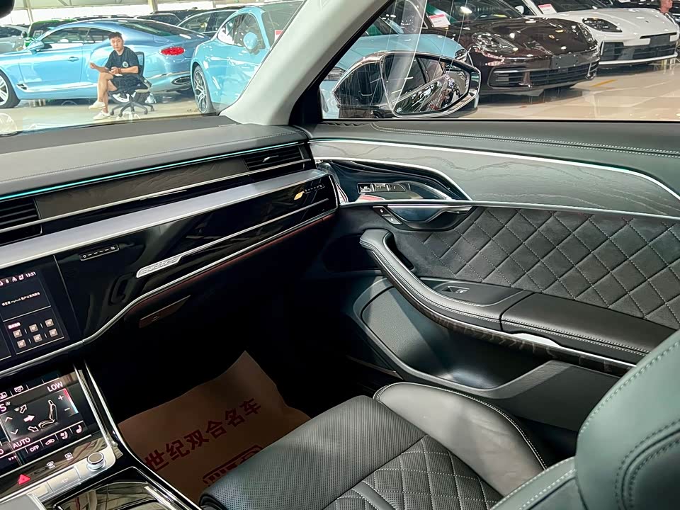 Audi A8 Audi A8