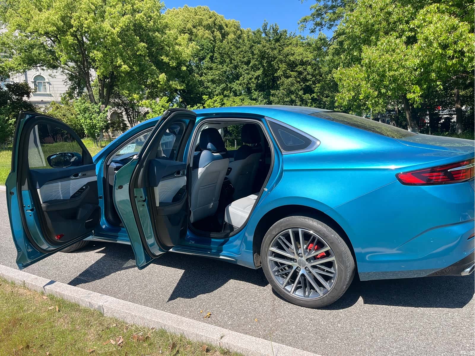 Geely Preface, 2021 8