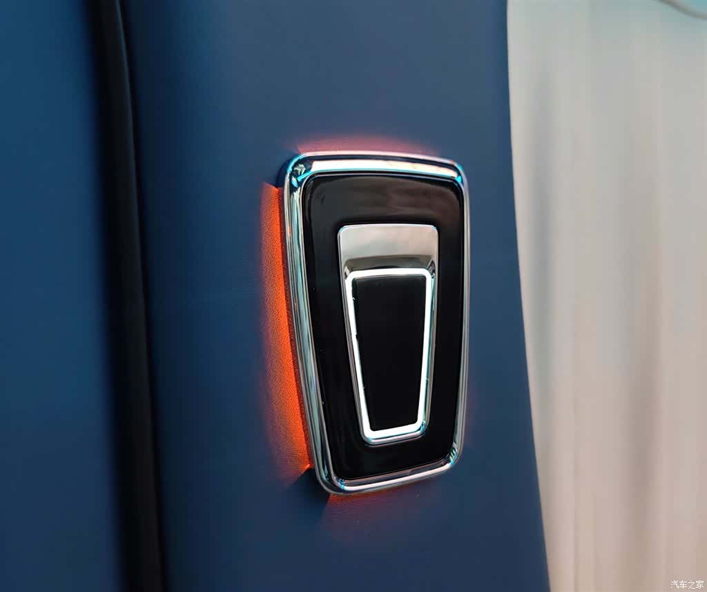 Mercedes-Benz V-Class, 2023 23