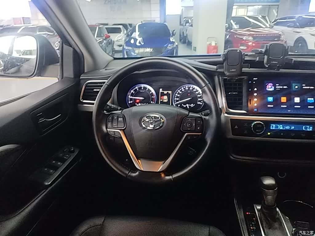 Toyota Highlander, 2021 11