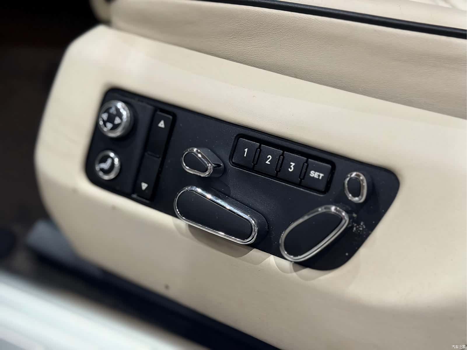 Bentley Flying Spur, 2010 12