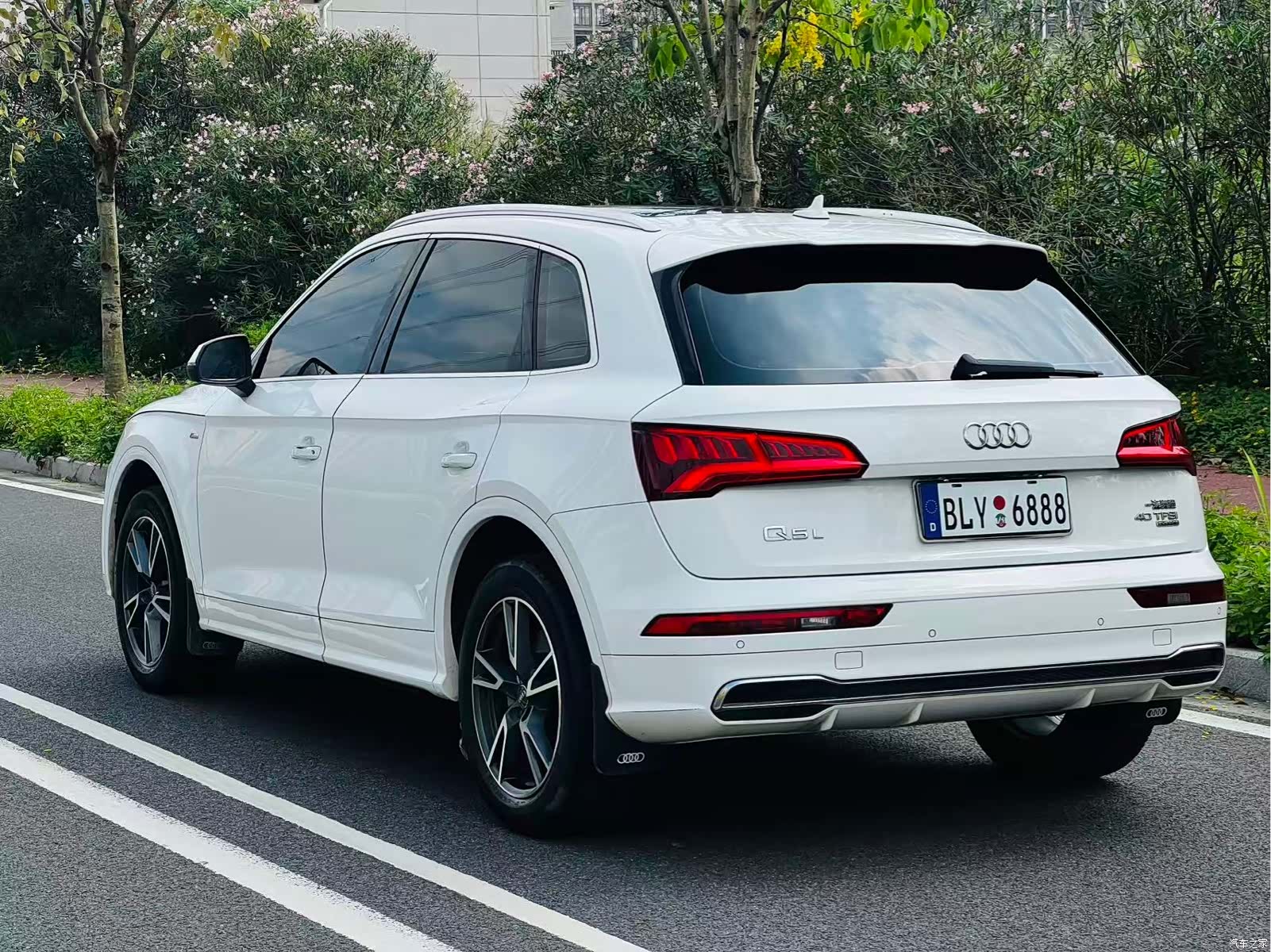 Audi Q5L, 2019 6