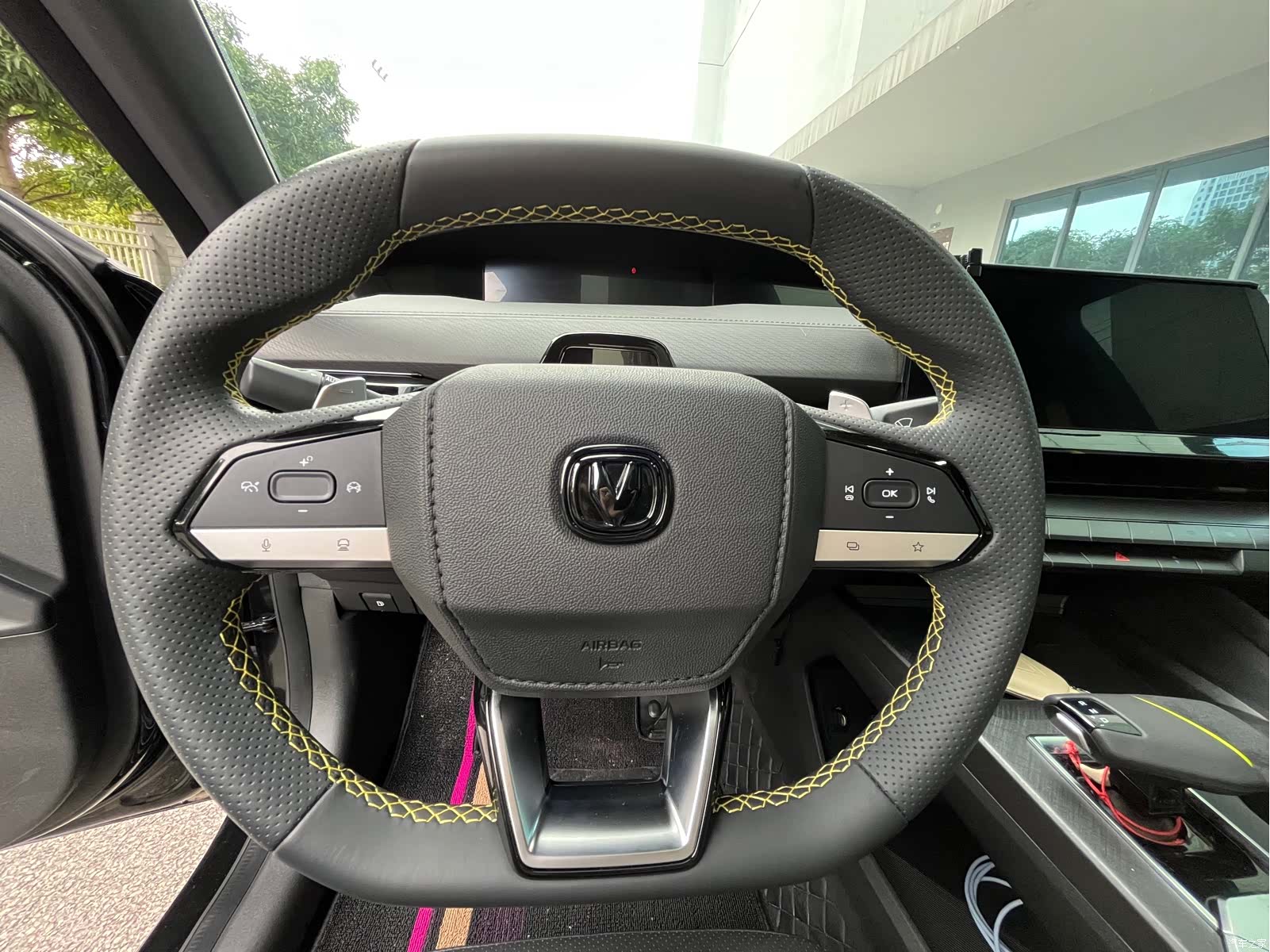 Changan UNI-V, 2022 8