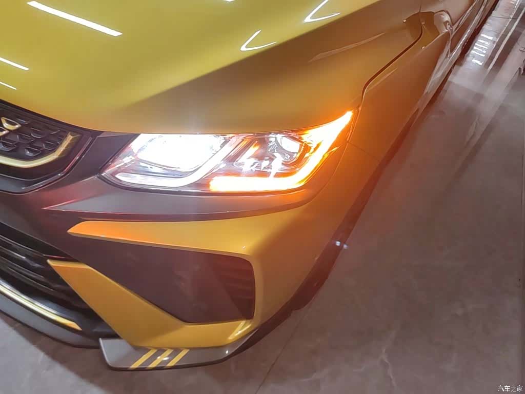 Geely Coolray, 2021 24