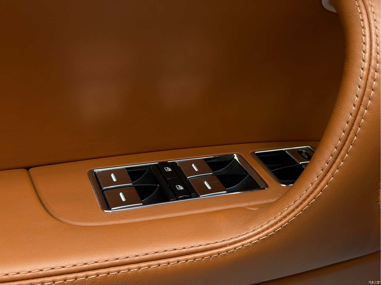 Bentley Flying Spur, 2012 12