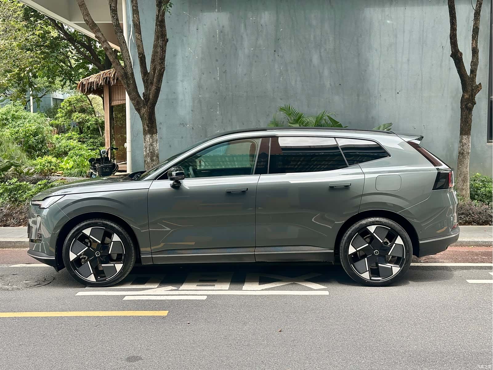 Volvo XC70, 2025 3