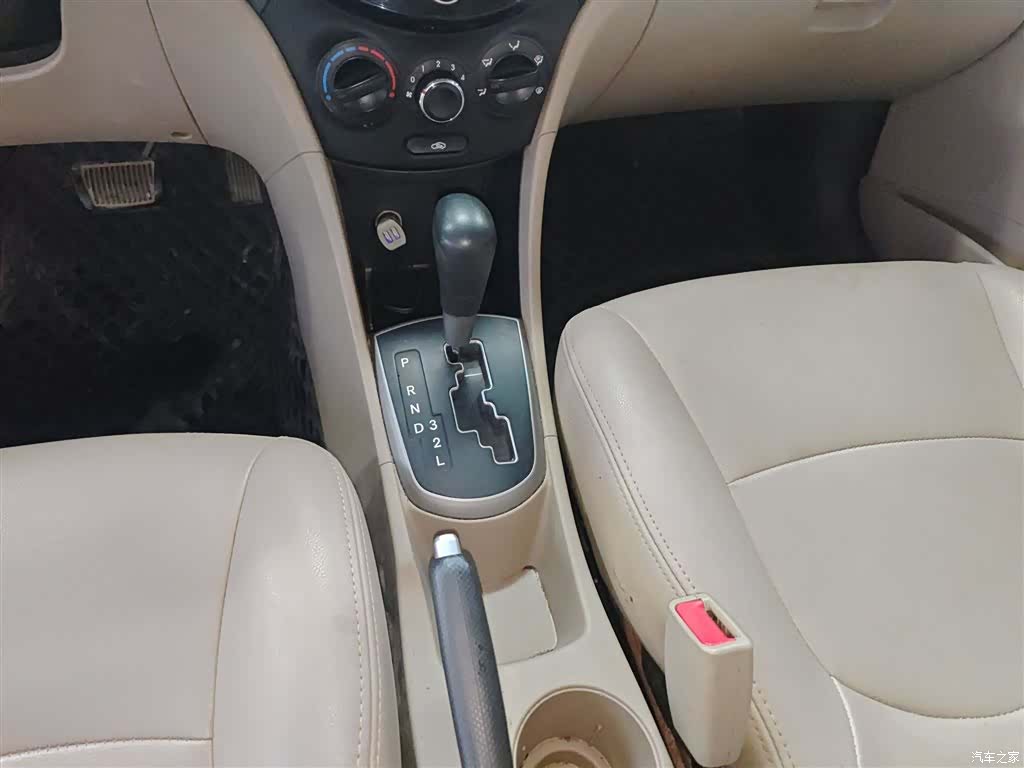 Hyundai GLX, 2014 14
