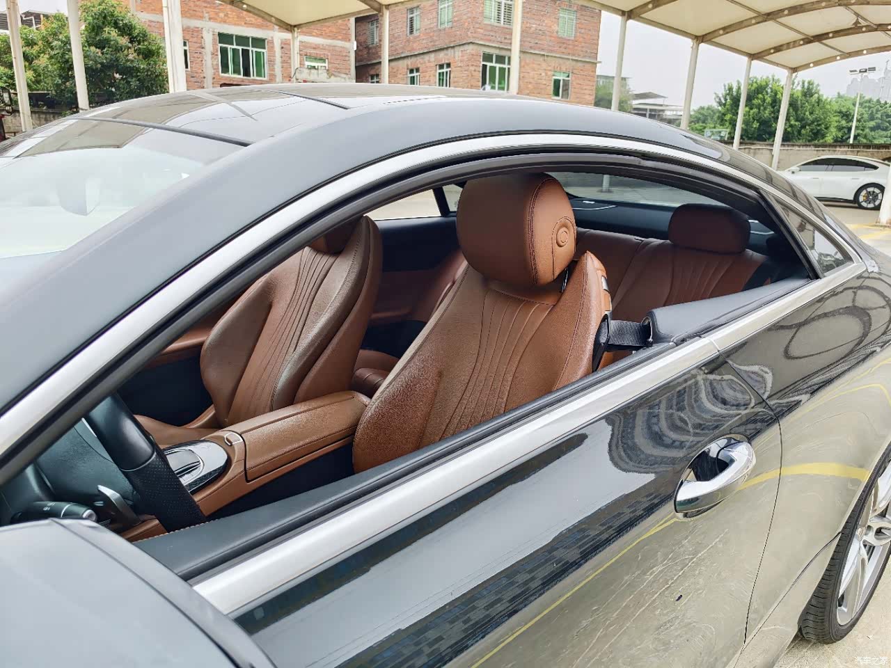 Mercedes-Benz E-Class, 2020 4