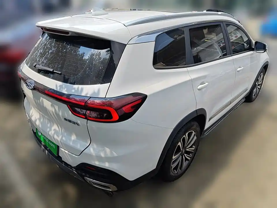Chery Tiggo 8