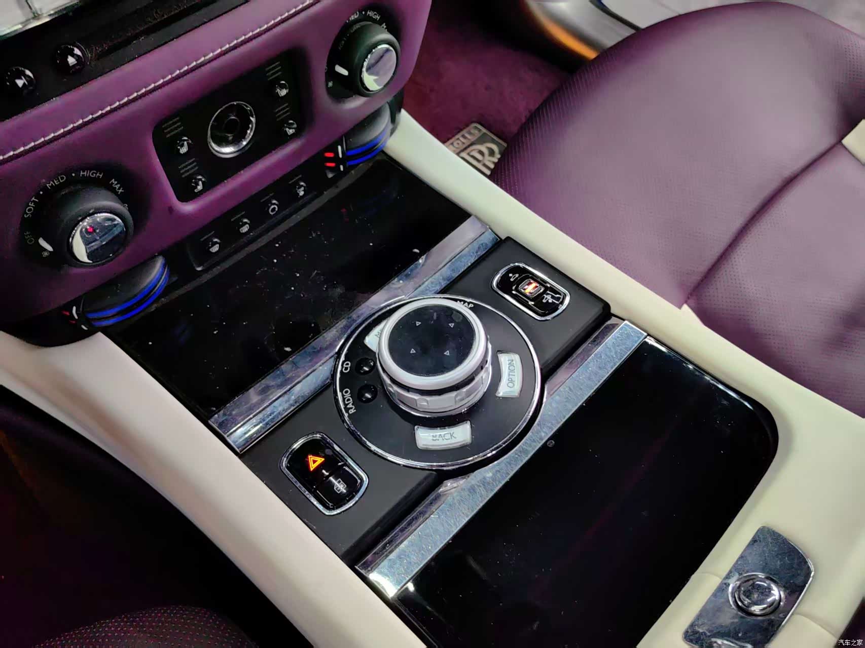 Rolls-Royce Ghost, 2015 8