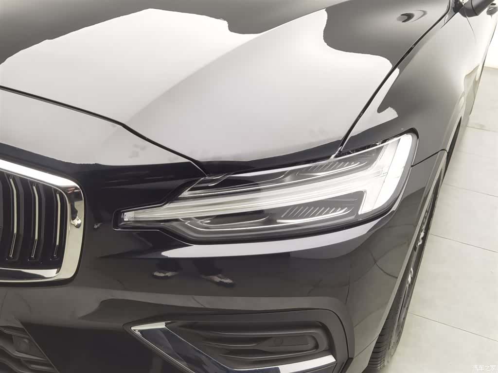 Volvo S60, 2025 7