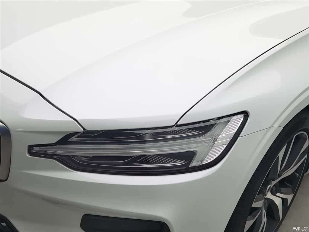 Volvo V60, 2020 7