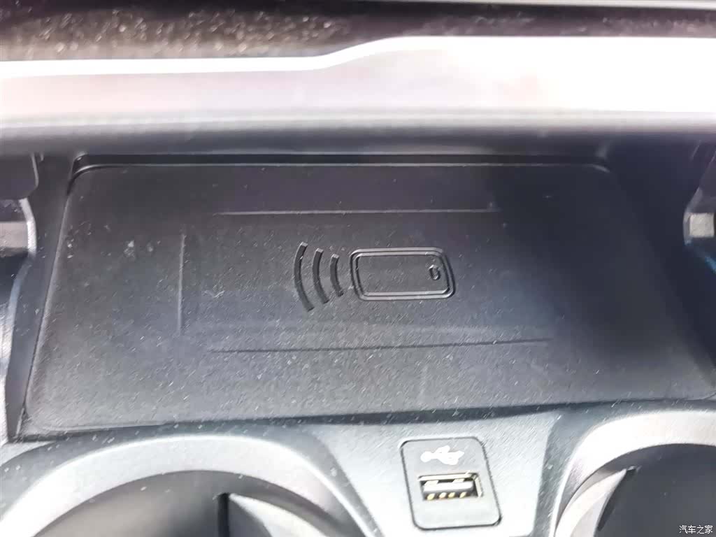 BMW 3 Series, 2024 23