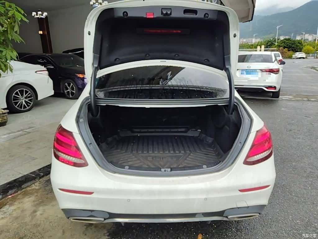 Mercedes-Benz E-Class, 2020 19
