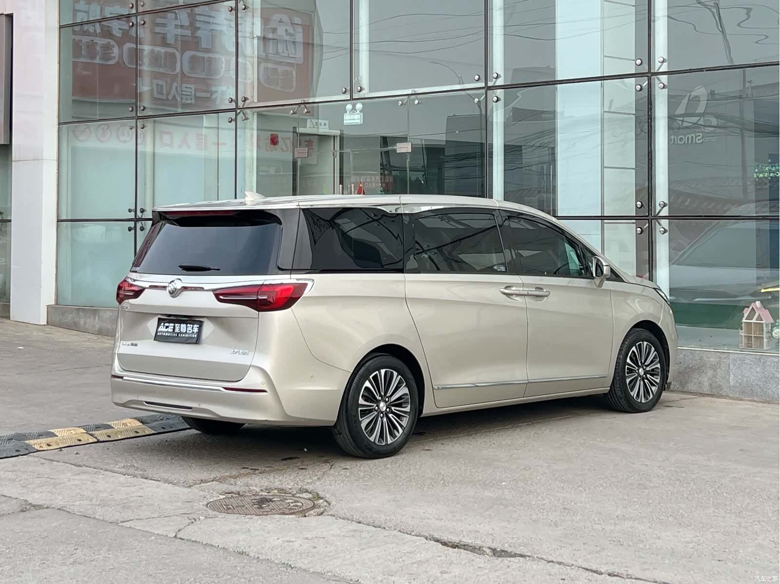 Buick GL8, 2021 4