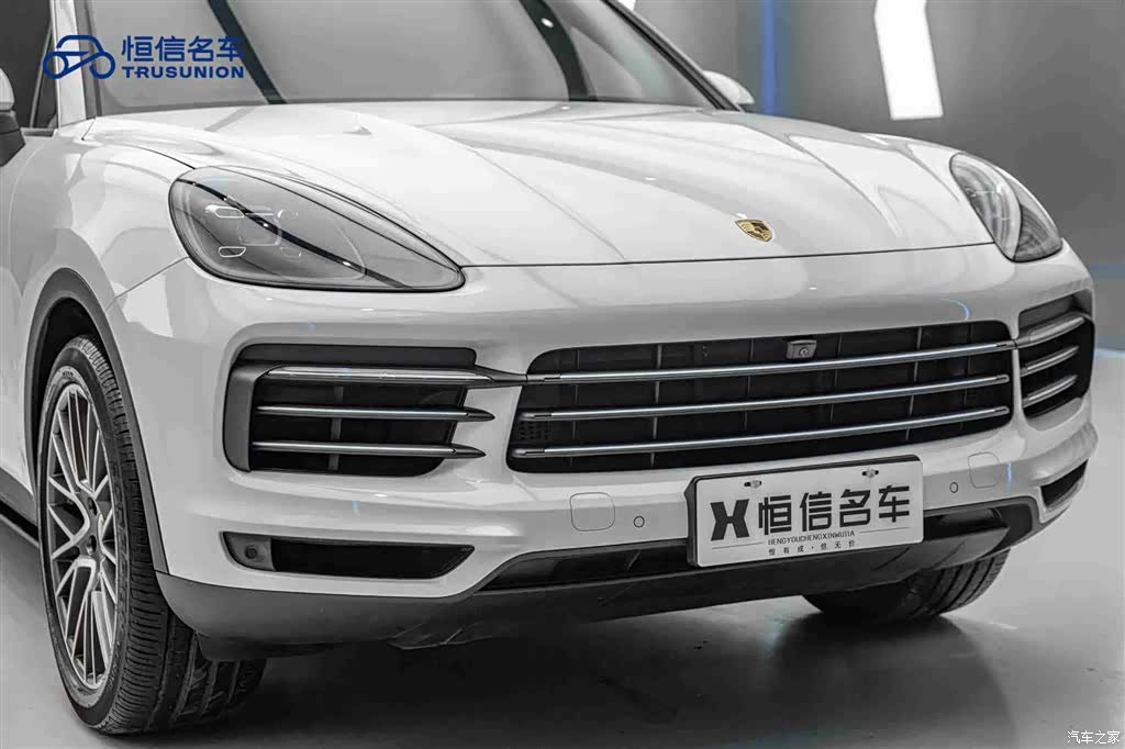 Porsche Cayenne, 2018 9
