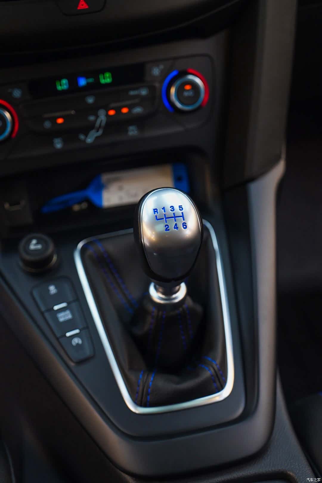 Ford Focus, 2018 13