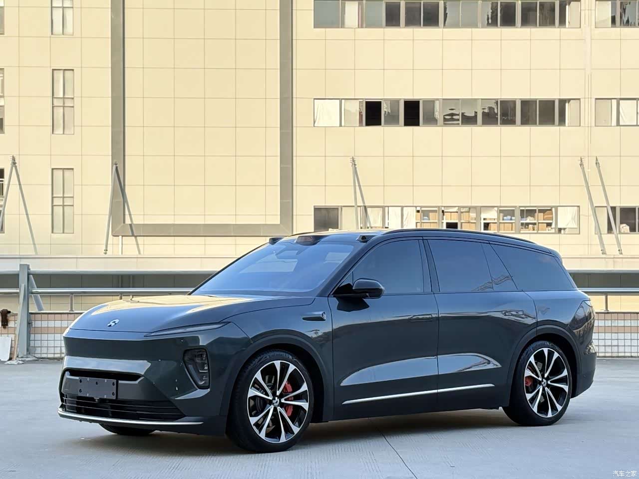 NIO ES8, 2023 1