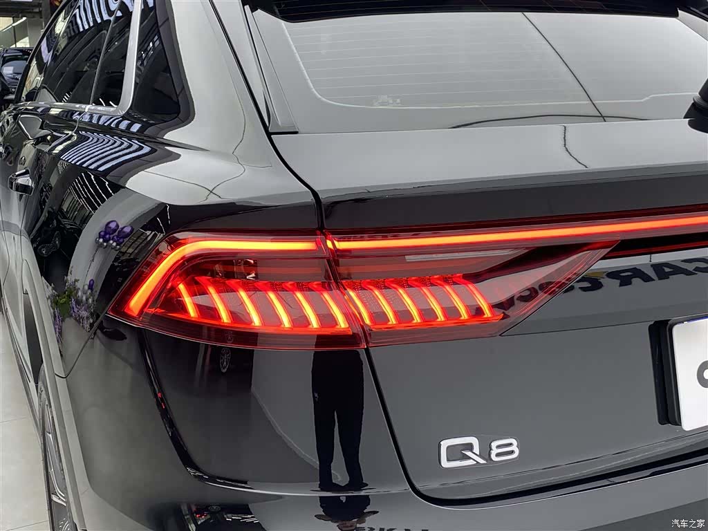 Audi Q8, 2022 33