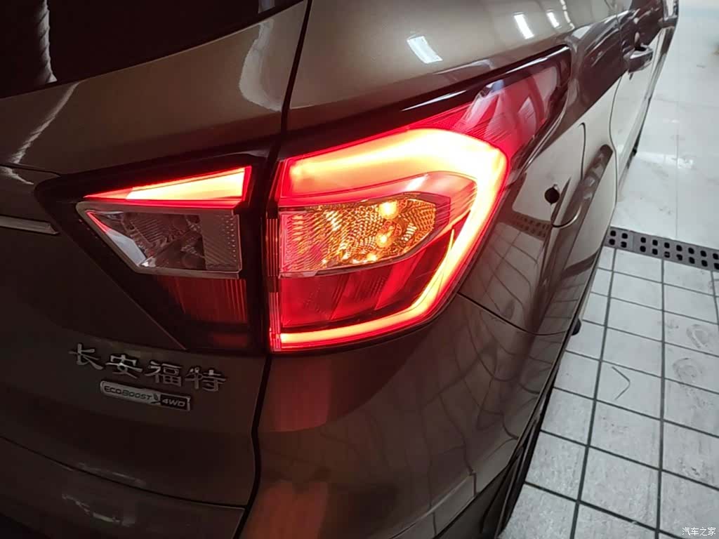 Ford Kuga, 2016 8