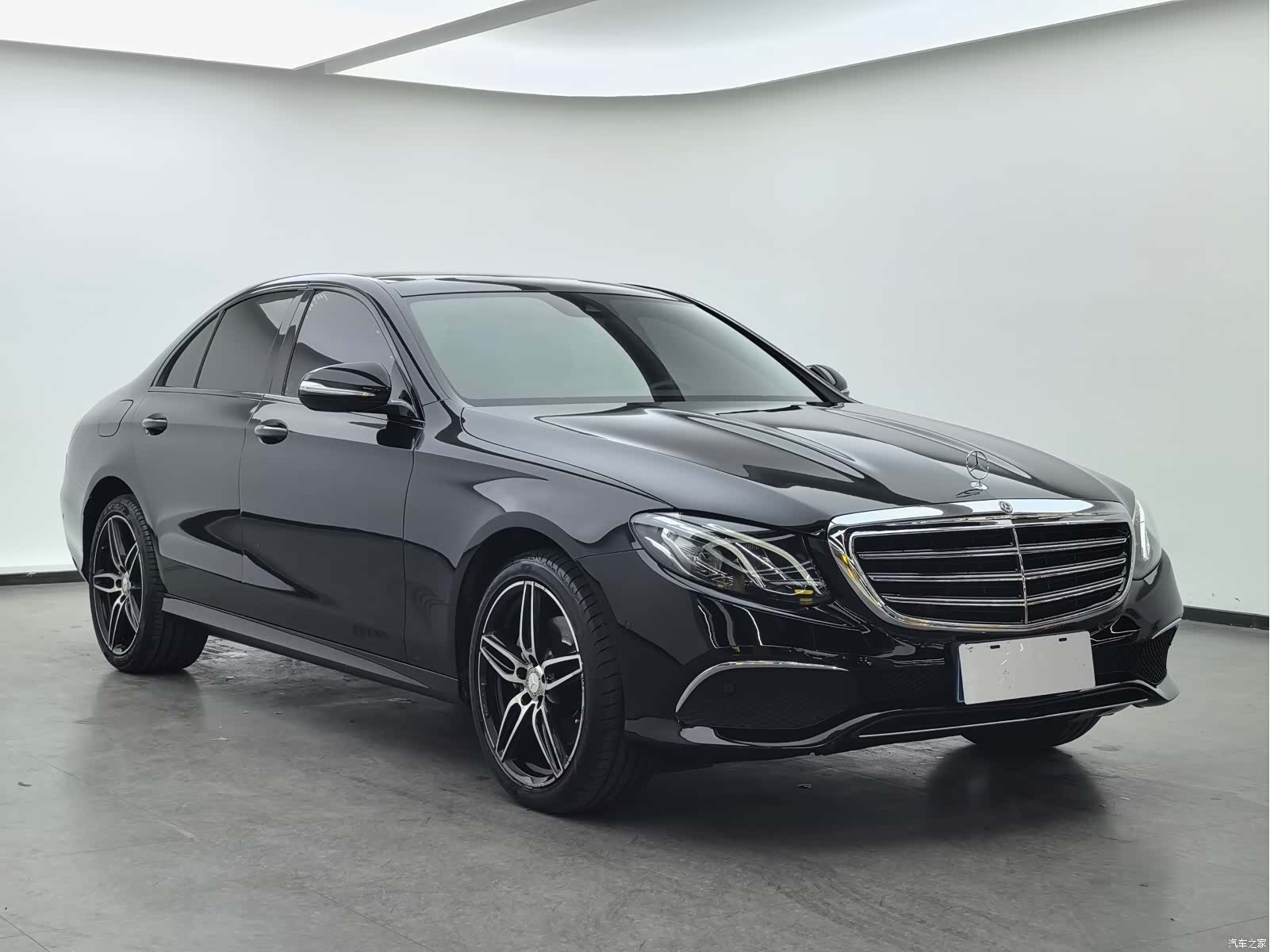 Mercedes-Benz E-Class, 2017 3