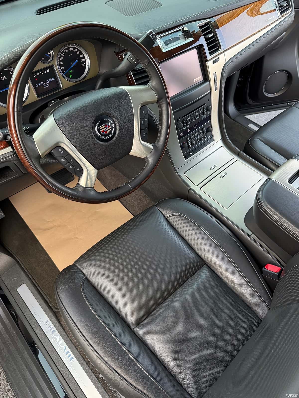 Cadillac Escalade, 2014 10
