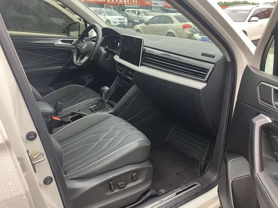 Volkswagen Tiguan L Volkswagen Tiguan L