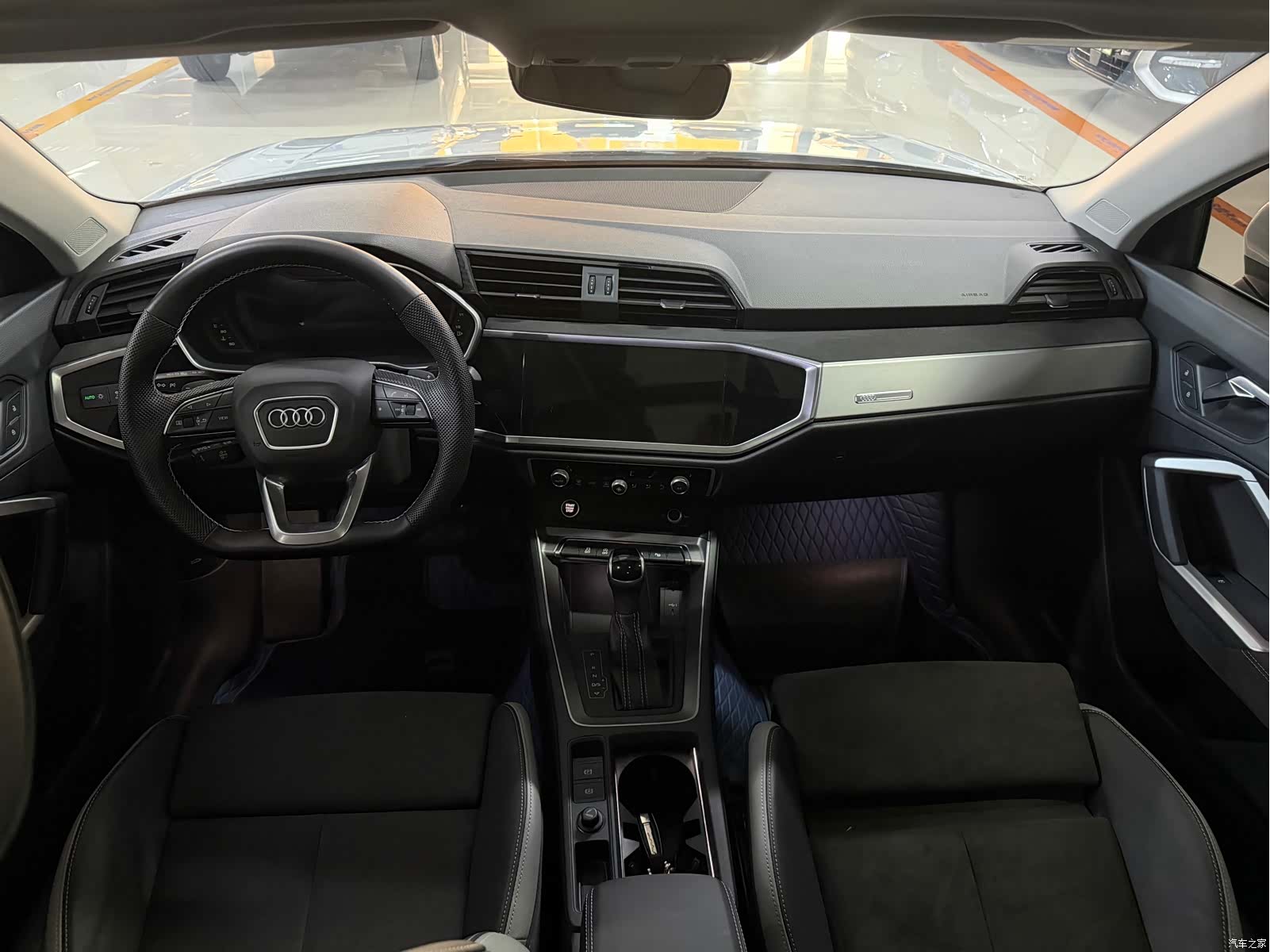 Audi Q3, 2022 6