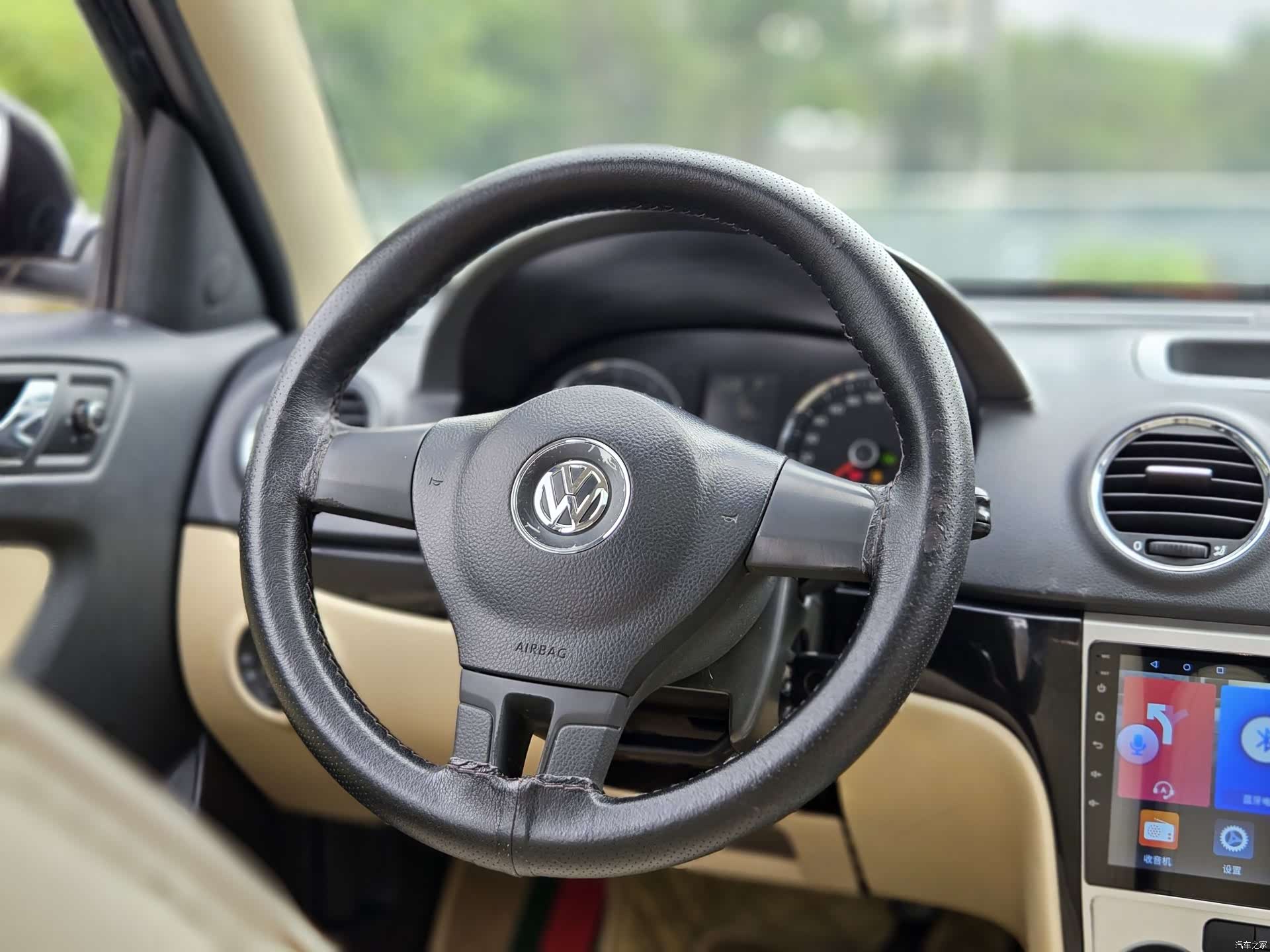 Volkswagen Lavida, 2011 11