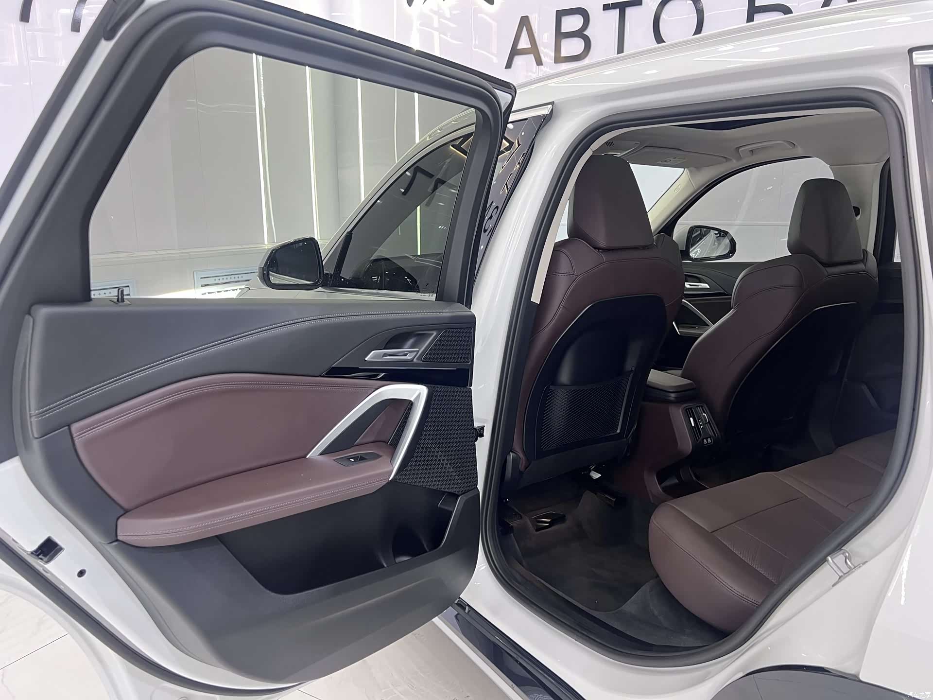 BMW X1, 2023 13