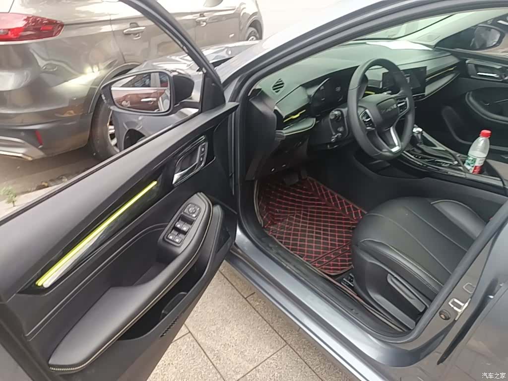 Roewe i5, 2023 16