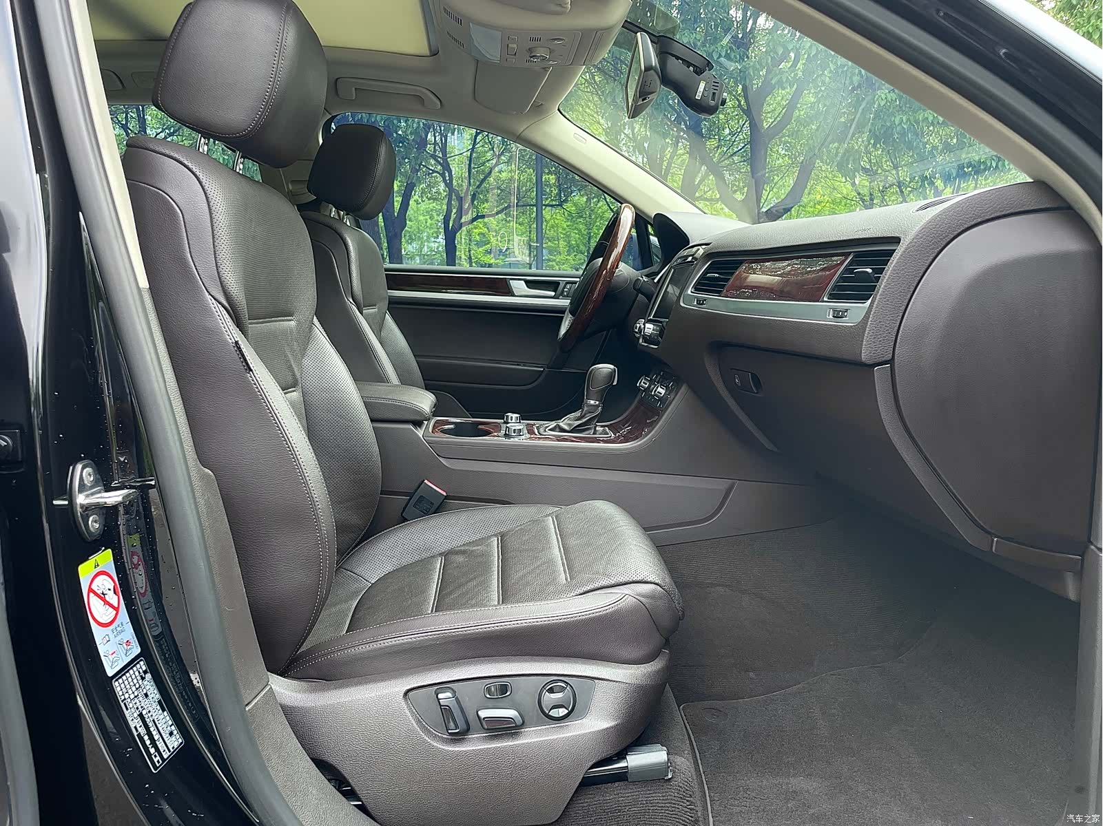Volkswagen Touareg, 2015 11