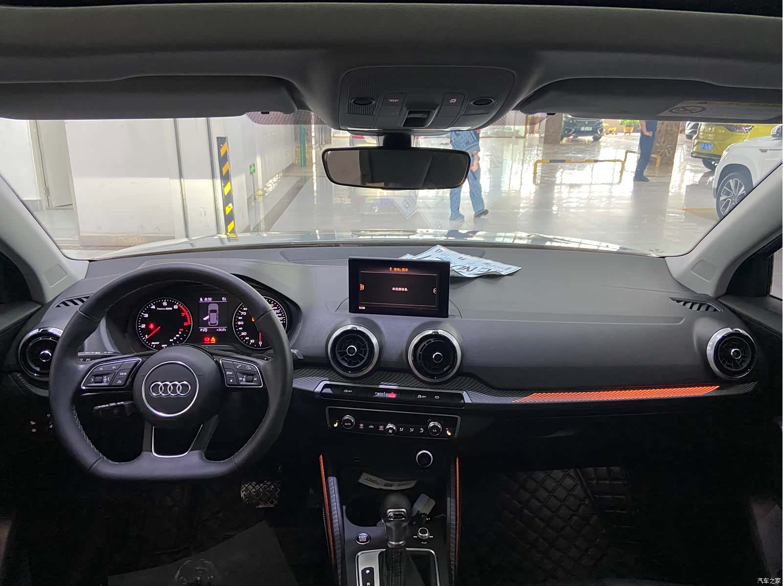 Audi Q2L, 2022 9