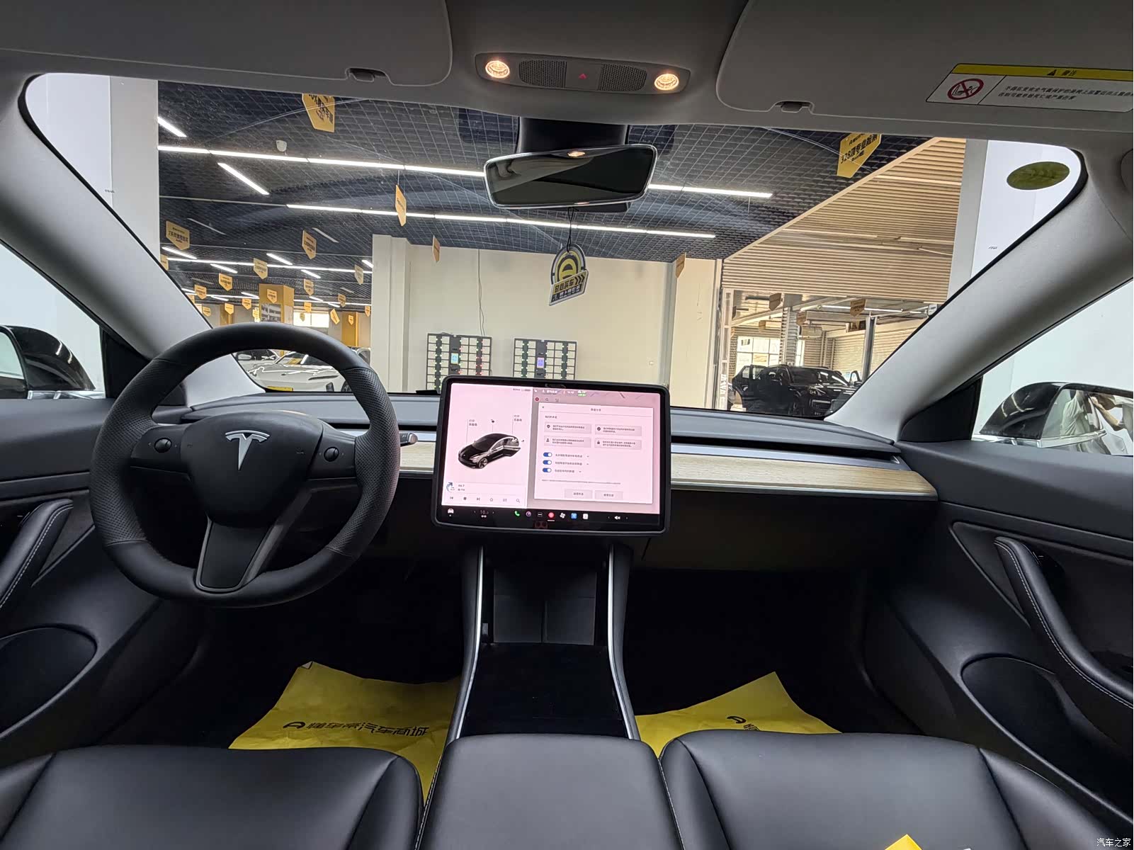 Tesla Model 3, 2020 11