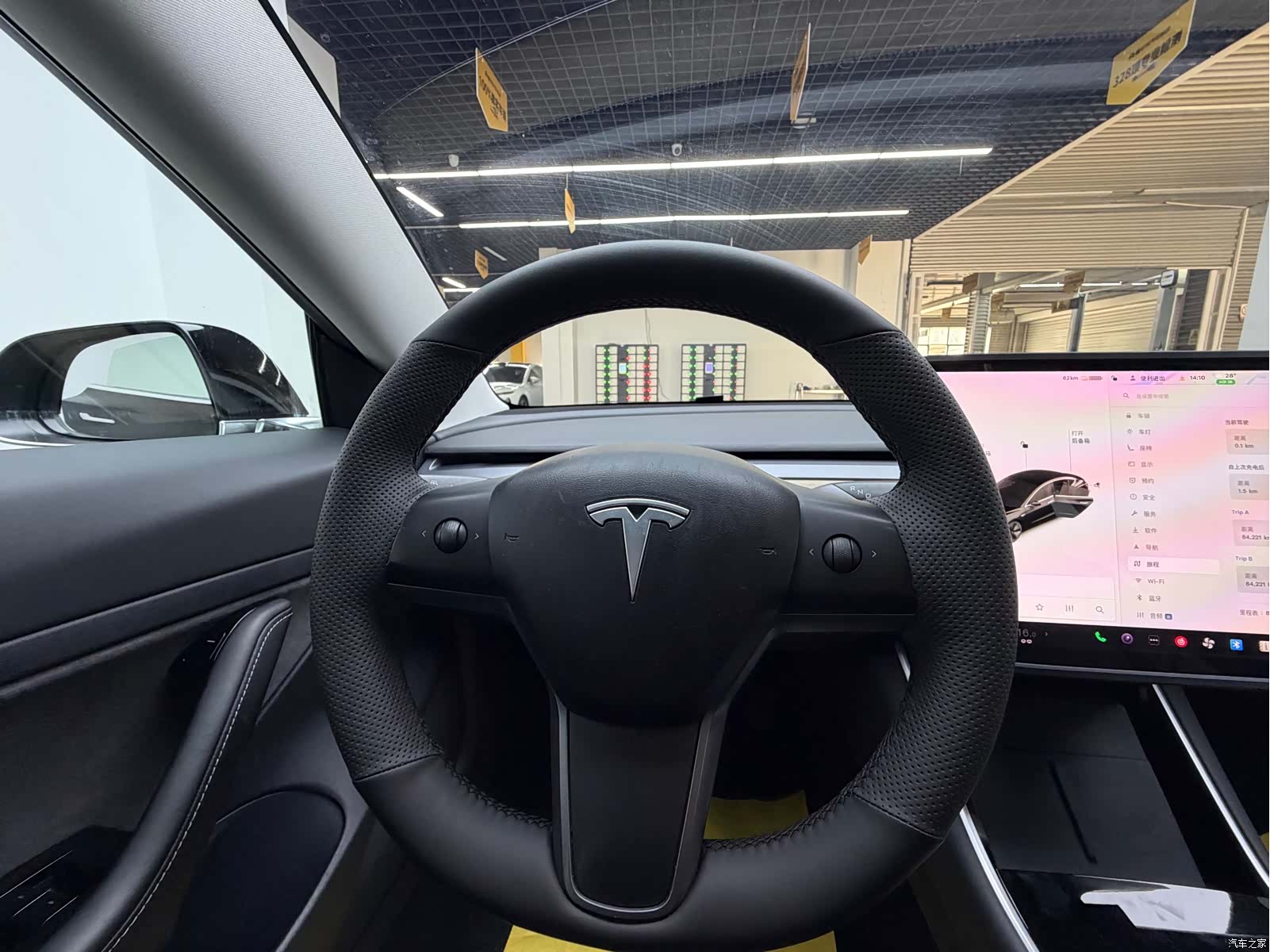 Tesla Model 3, 2020 13