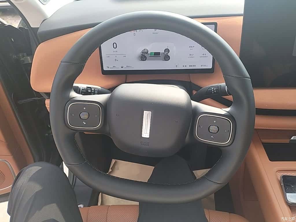 WEY Ultra, 2025 11