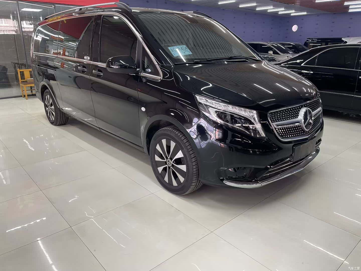 Mercedes-Benz 7, 2024 3