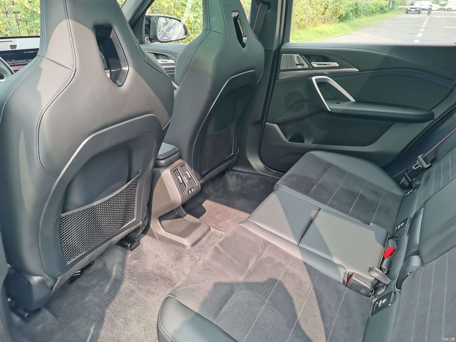 BMW X1, 2025 11